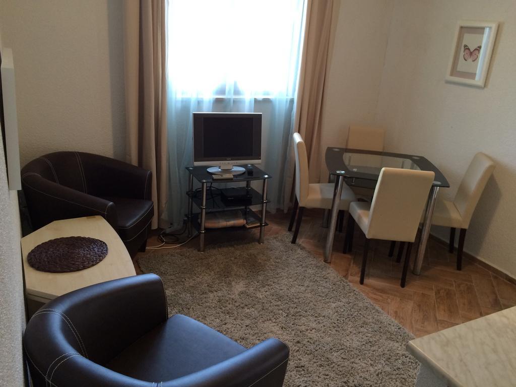 Apartments Brioni-Blick Fažana Habitación foto